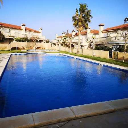 Relajante Casa Climatizada Parking Privado Y Cerca Del Mar Vakantiehuis